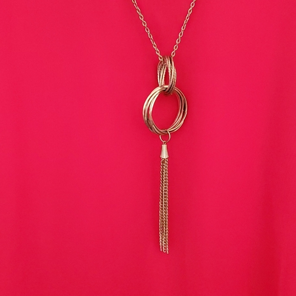 ♥️Beautiful Red, Flowy Dress - Picture 4 of 9